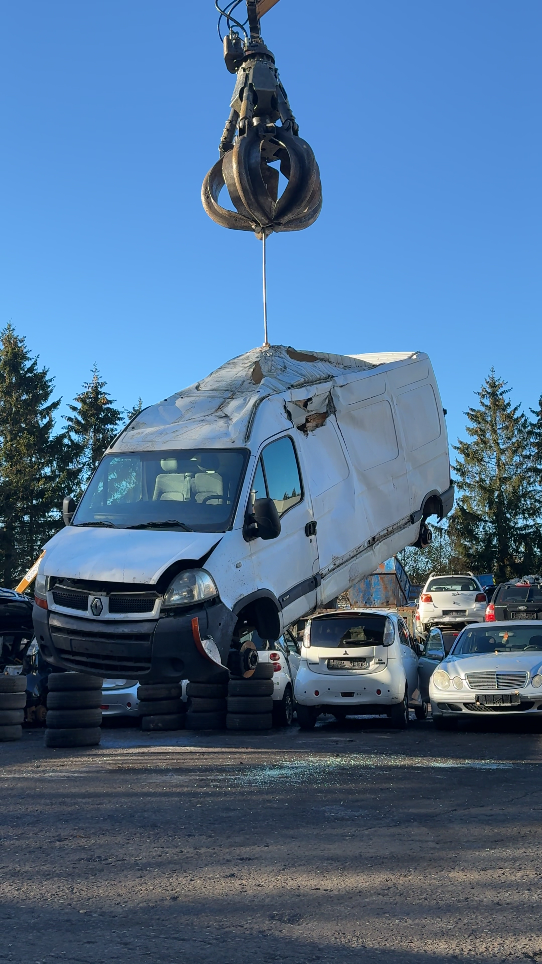 What happens when you hang a car from a barbell. Again.